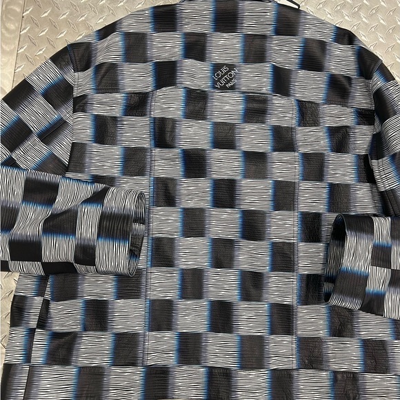 BRAND NEW! Men’s Louis Vuitton Damier leather jacket. - Picture 2 of 6